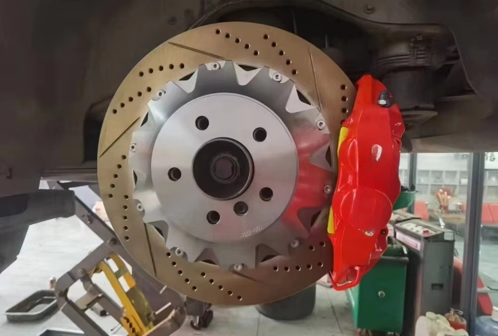 FECCR OEM ODM Zestaw Zacisków  – Forged Front Brake Caliper 4 Piston recenzja i cena